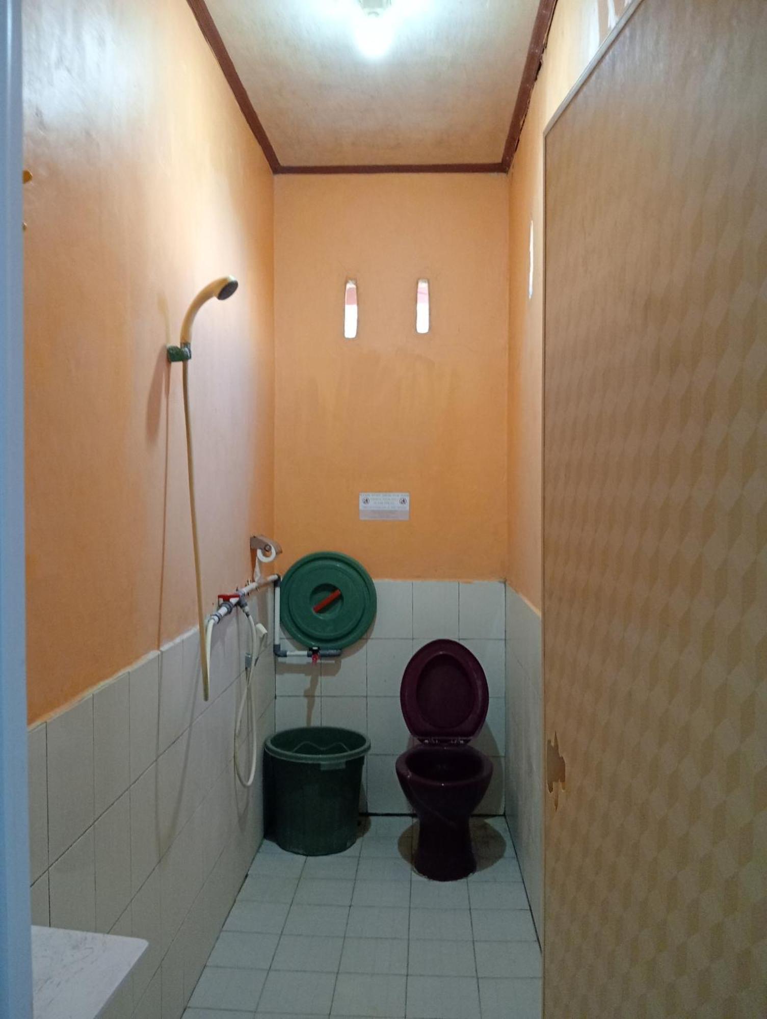 Mamalis Homestay Manado Luaran gambar